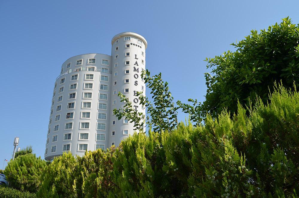 Lamos Resort Hotel & Convention Center Kumkuyu Exterior foto